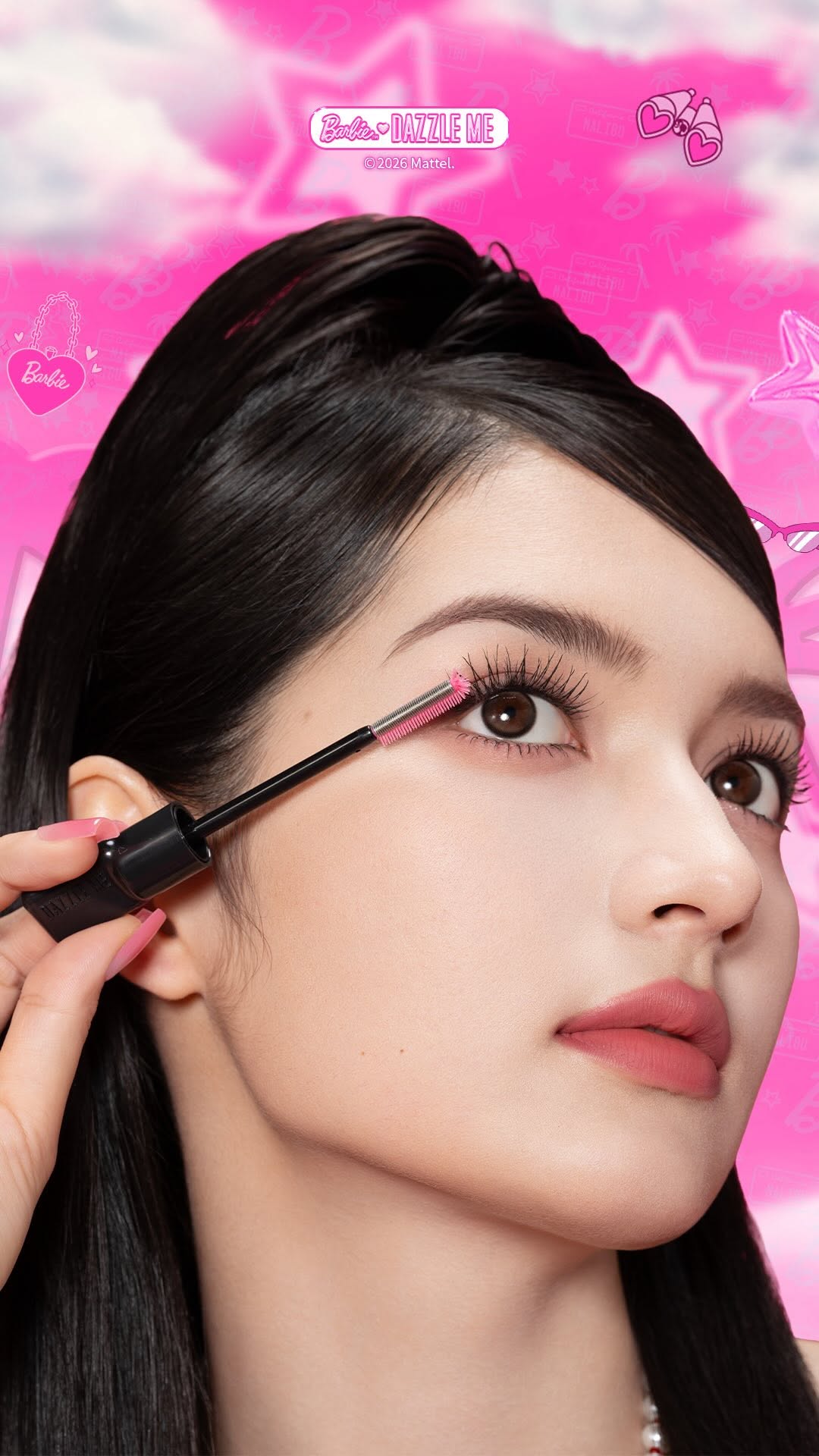 Mascara lifestyle shot